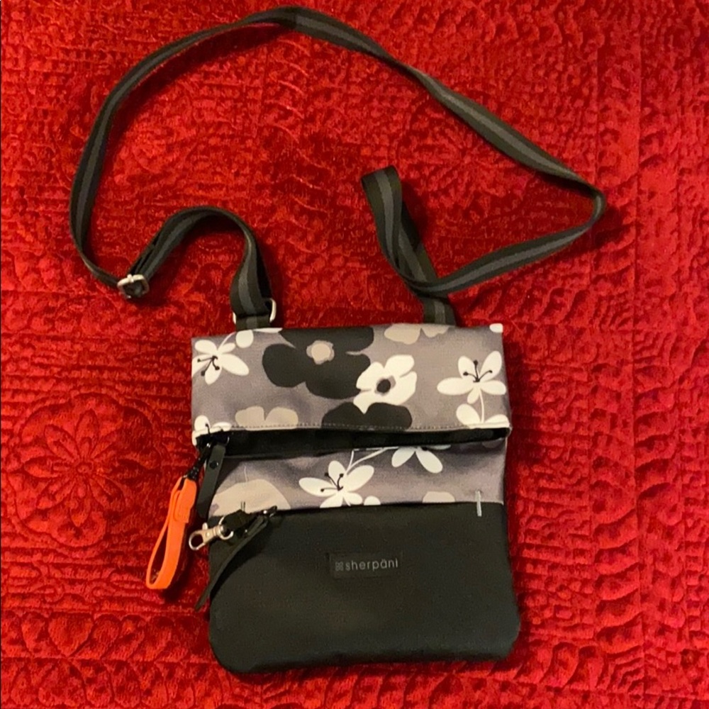 Sherpani Crossbody Bag